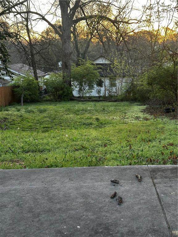1102 Sims Street - Photo 1