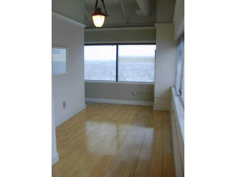 120 Ralph Mcgill Boulevard - Photo 1