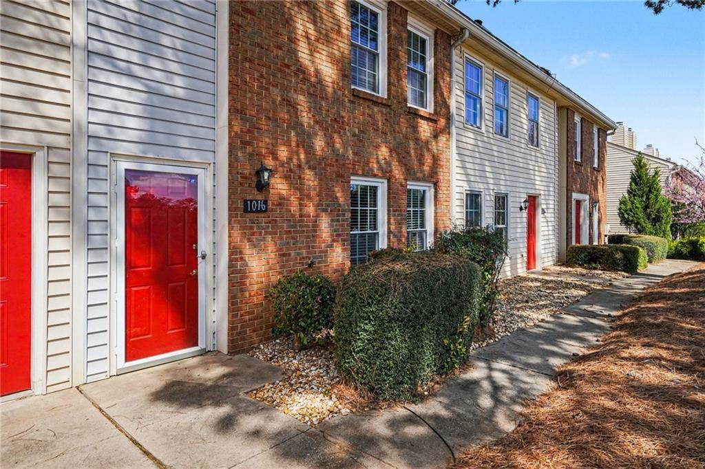 1016 Old Holcomb Bridge Road - Photo 1