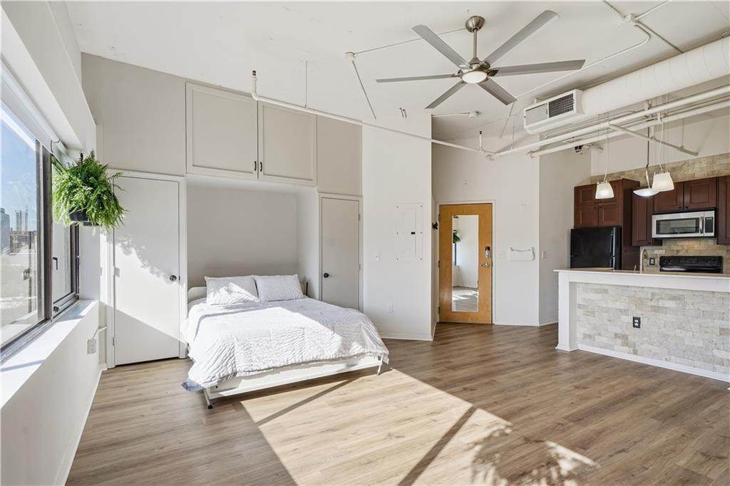 120 Ralph Mcgill Boulevard - Photo 1