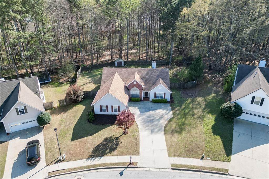 2340 Heatherton Circle - Photo 1