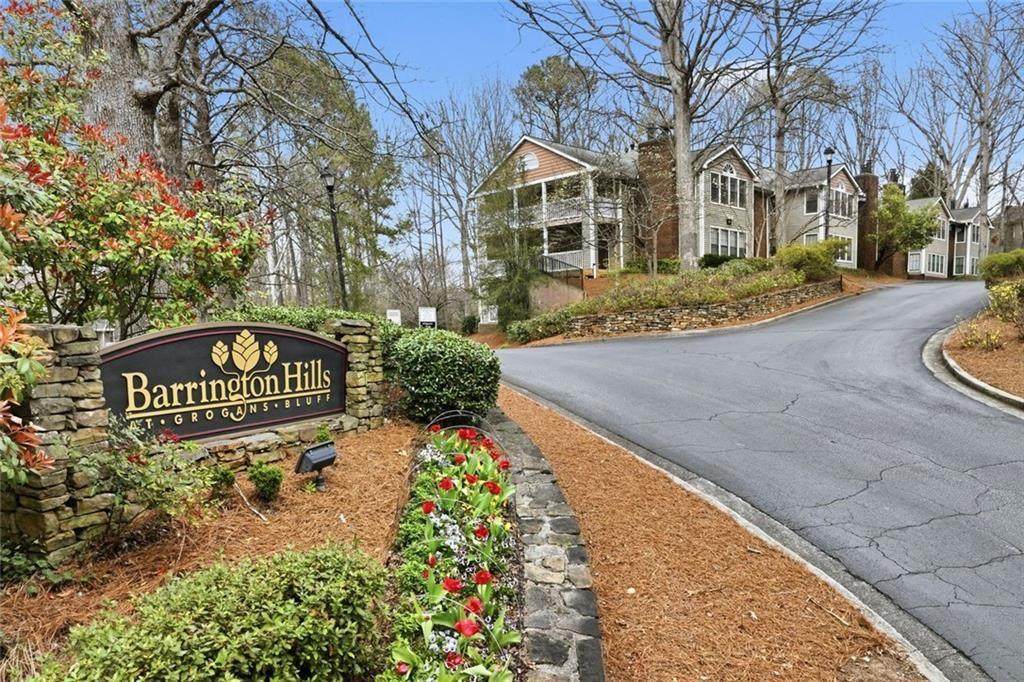 112 Barrington Hills Drive - Photo 1