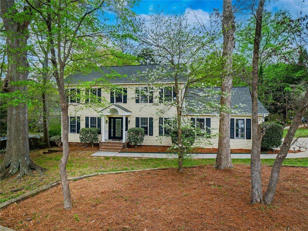 945 Riverbend Drive - Photo 1