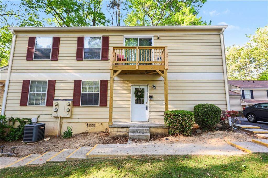 1344 Surrey Lane - Photo 1