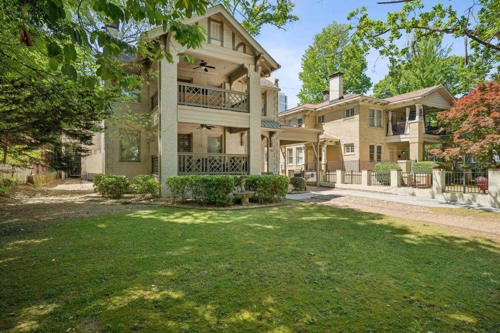 702 Myrtle Street - Photo 1