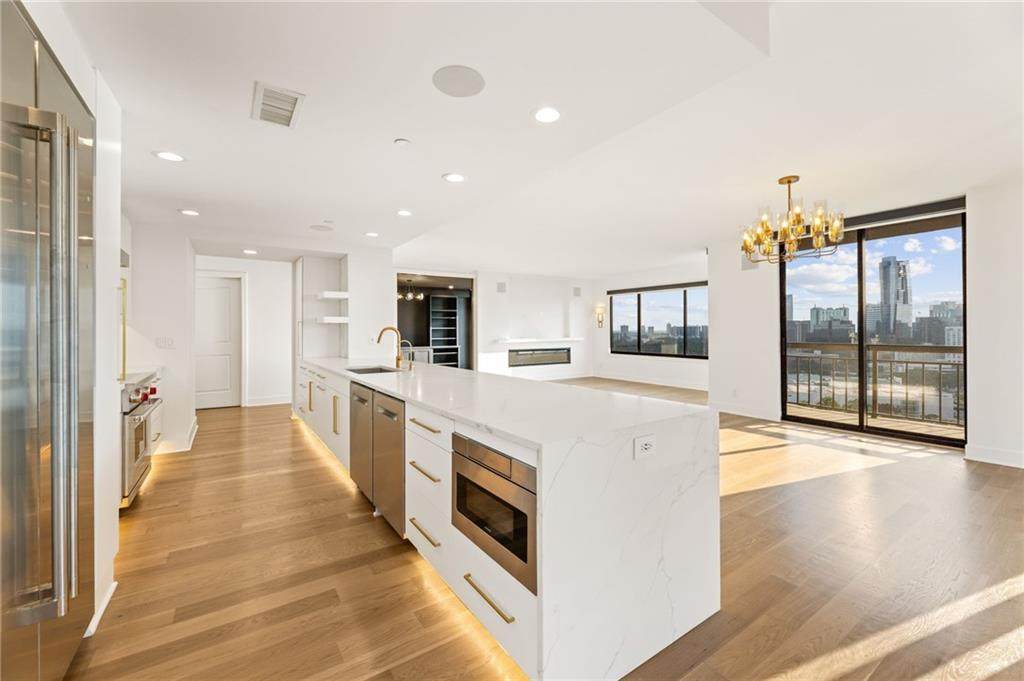 3481 Lakeside Drive - Photo 1