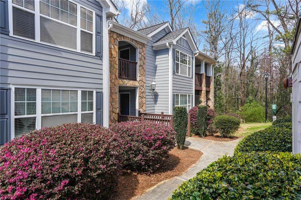 708 Madison Lane - Photo 1