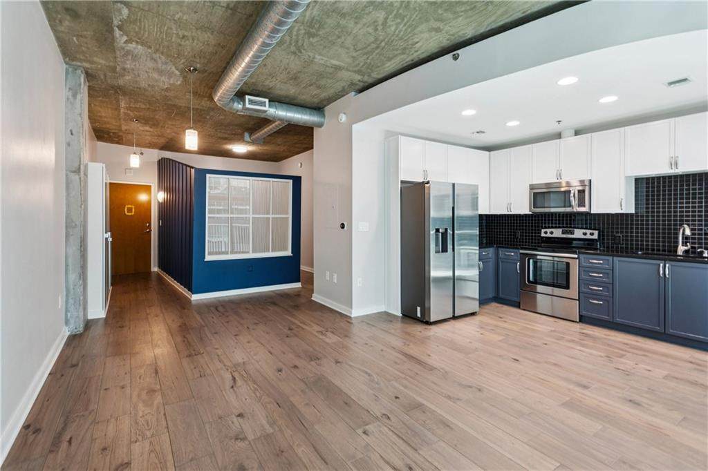 923 Peachtree Street - Photo 1