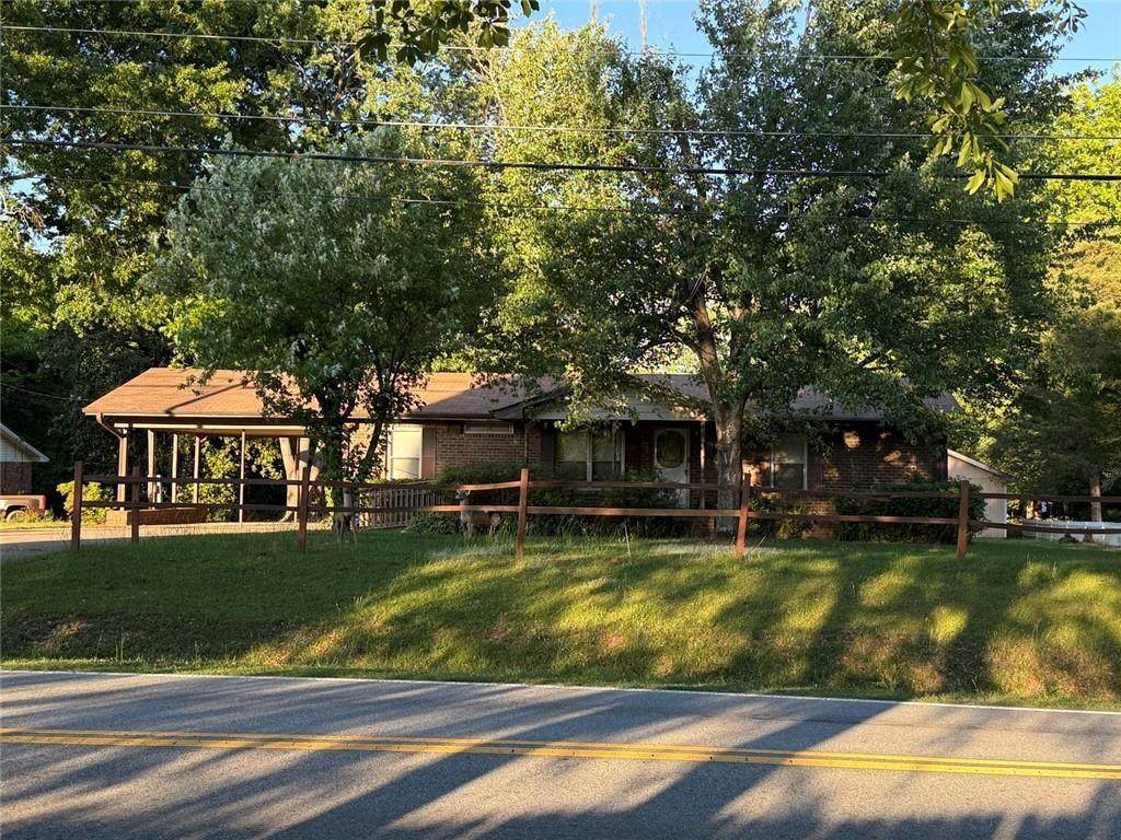 10651 Flat Shoals Road - Photo 1