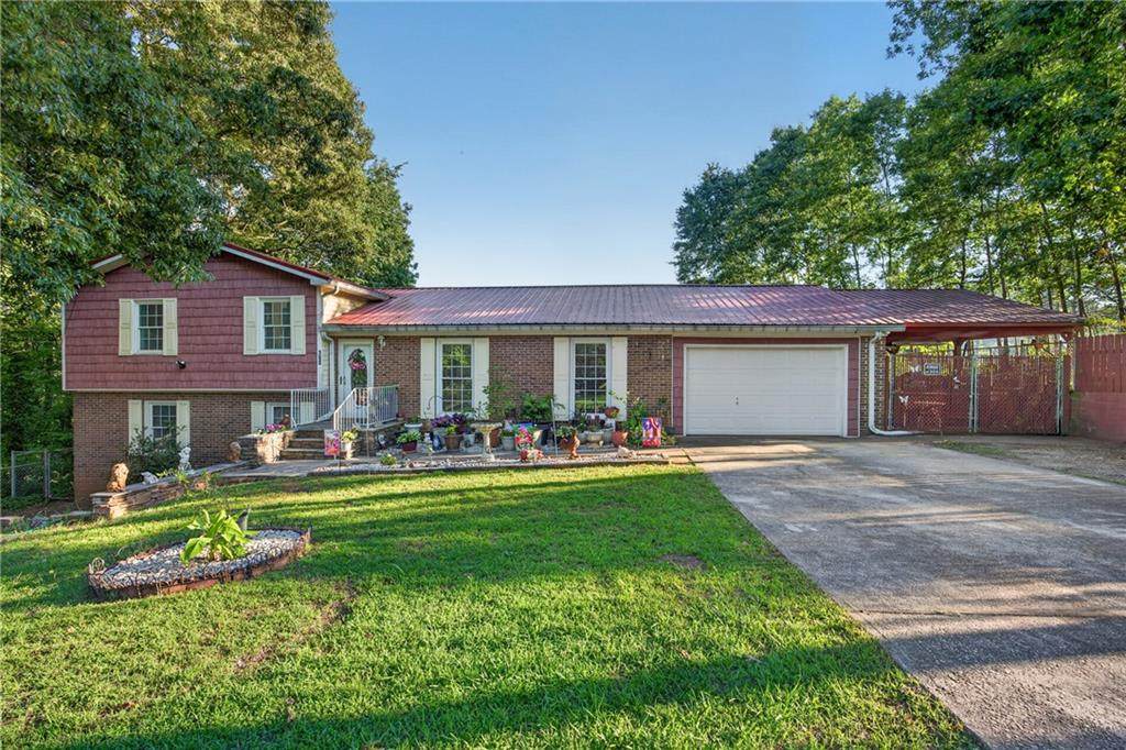 160 Charlotte Boulevard - Photo 1
