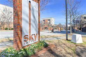 898 Oak Street - Photo 1
