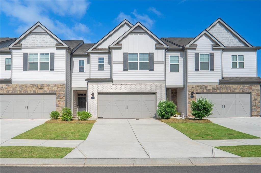 2473 Bayberry Street - Photo 1