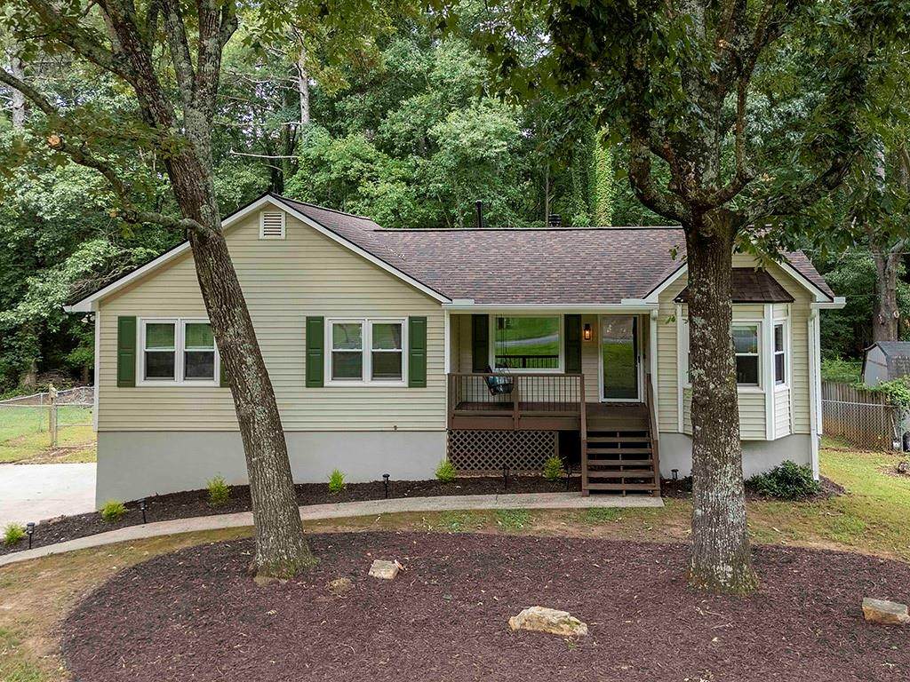 5070 Shadowood Drive - Photo 1