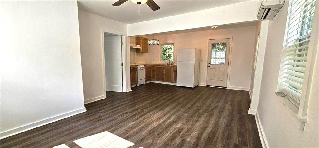 3230 Shadowlawn Avenue - Photo 1