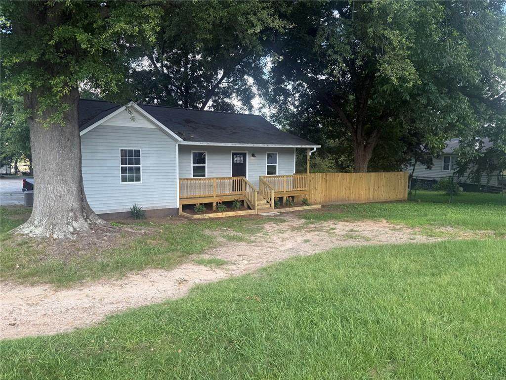 443 Walker Street - Photo 1