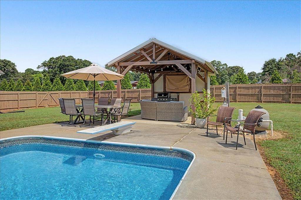 228 Pea Ridge Road - Photo 1