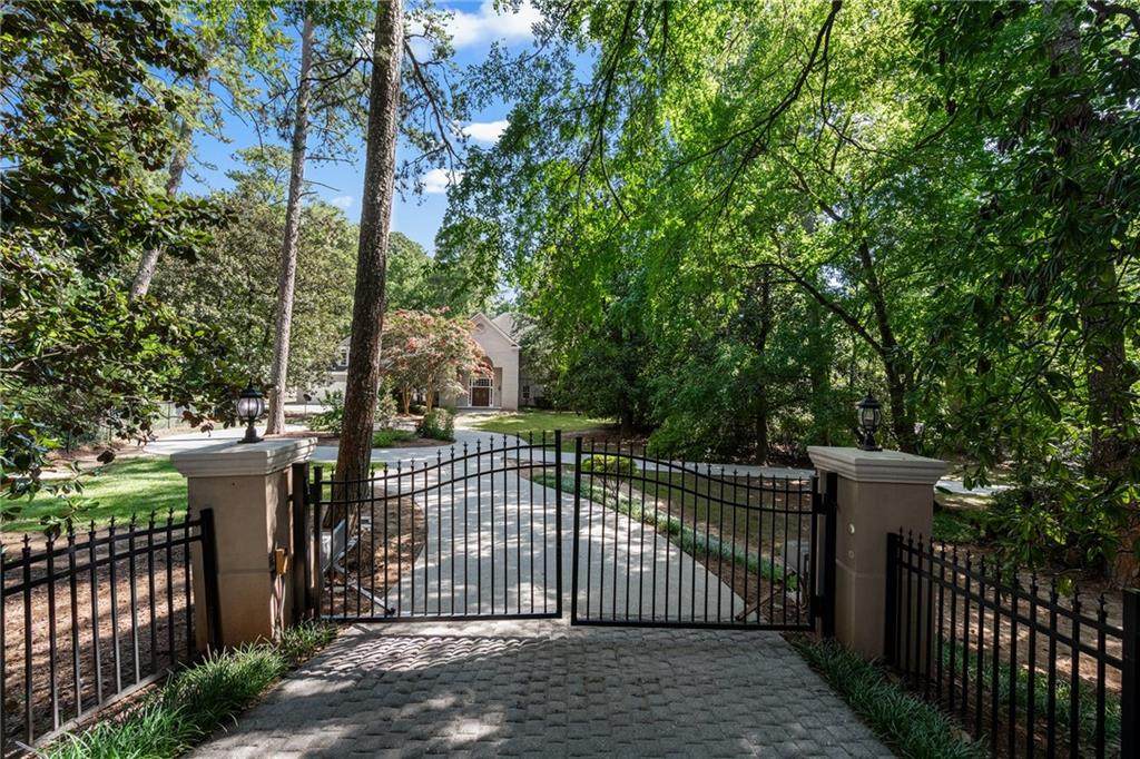 680 Paces Ferry Road - Photo 1
