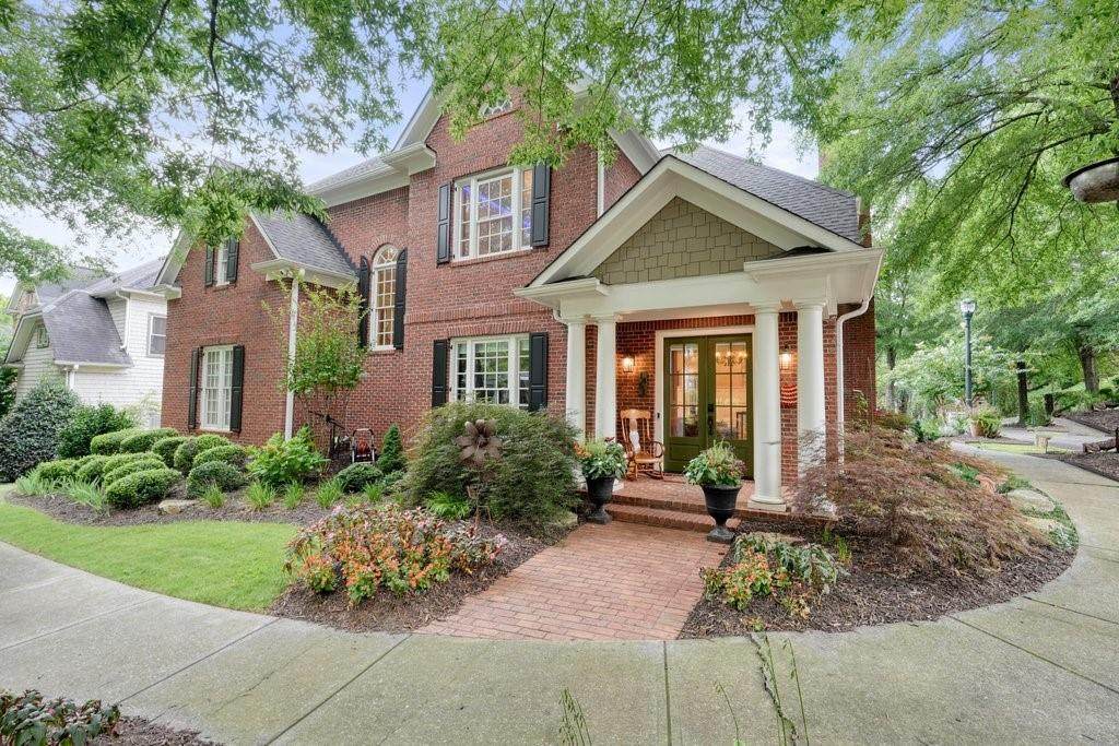1451 Hedgewood Lane - Photo 1