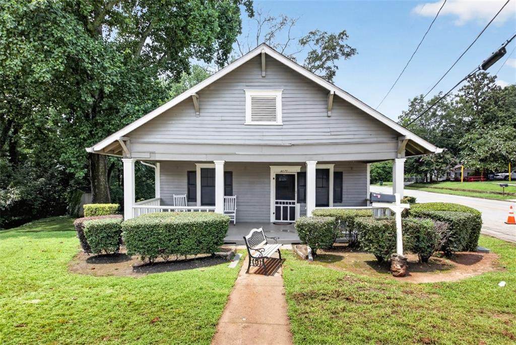 1070 Forest Ave - Photo 1