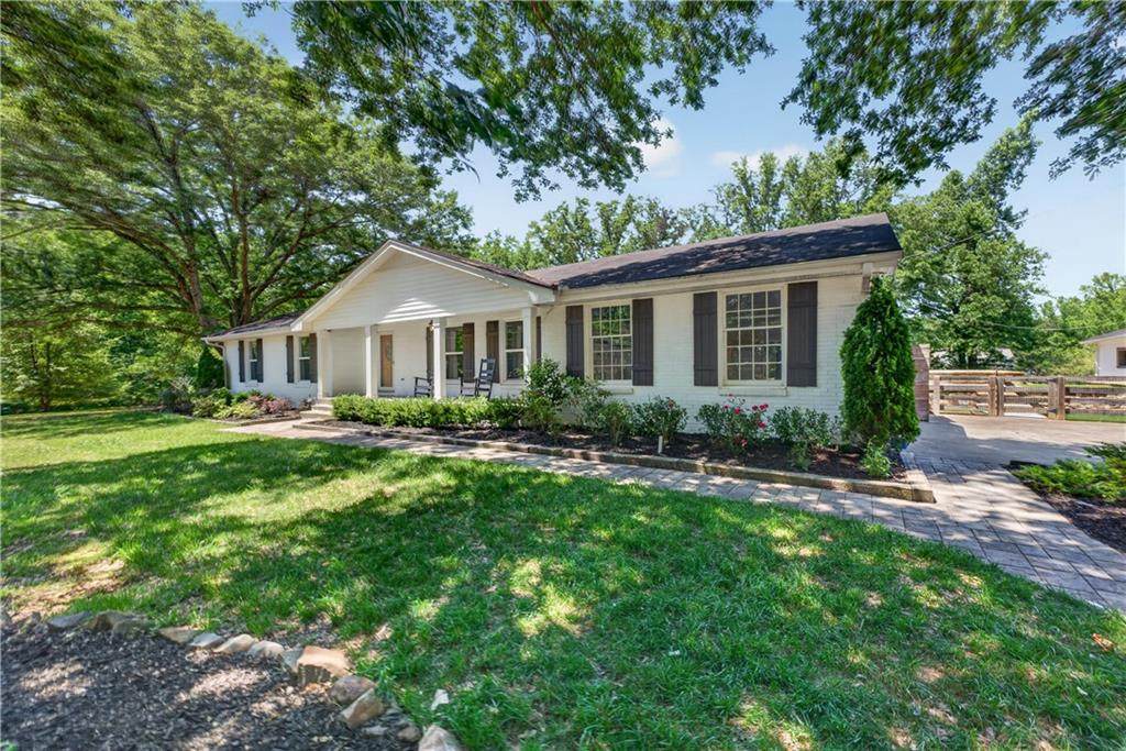 511 Bart Manous Road - Photo 1