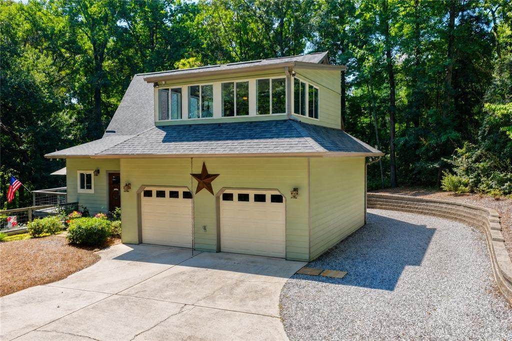 6173 Pine Circle - Photo 1