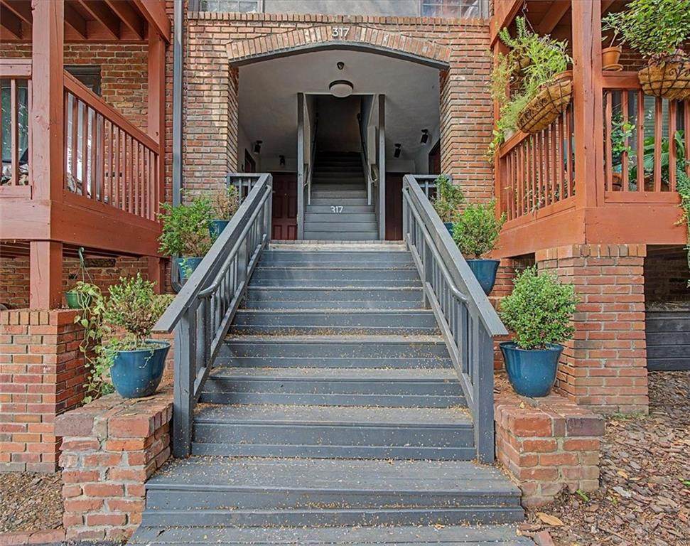 317 8th Street - Photo 1