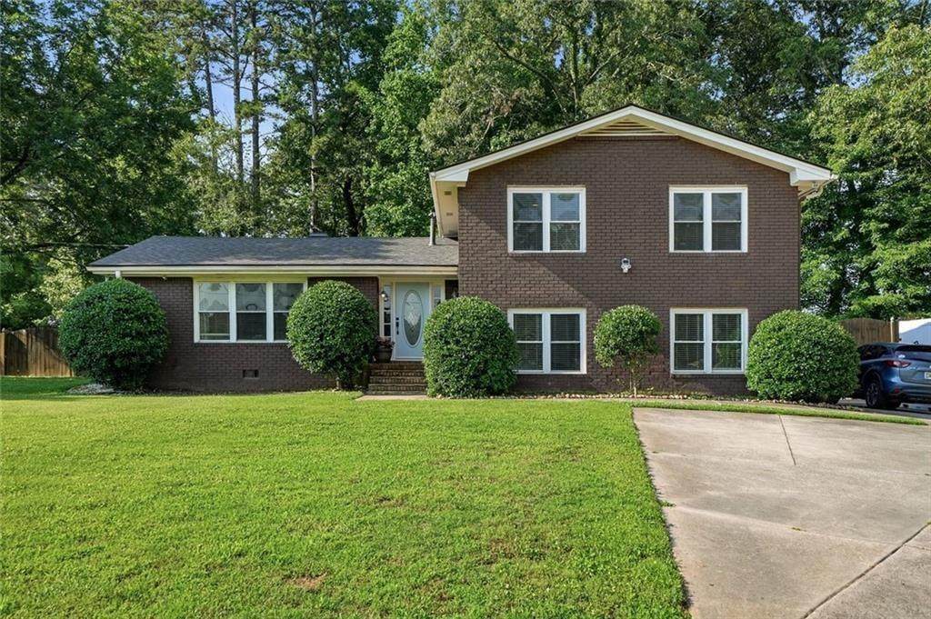 2725 Spring Drive - Photo 1