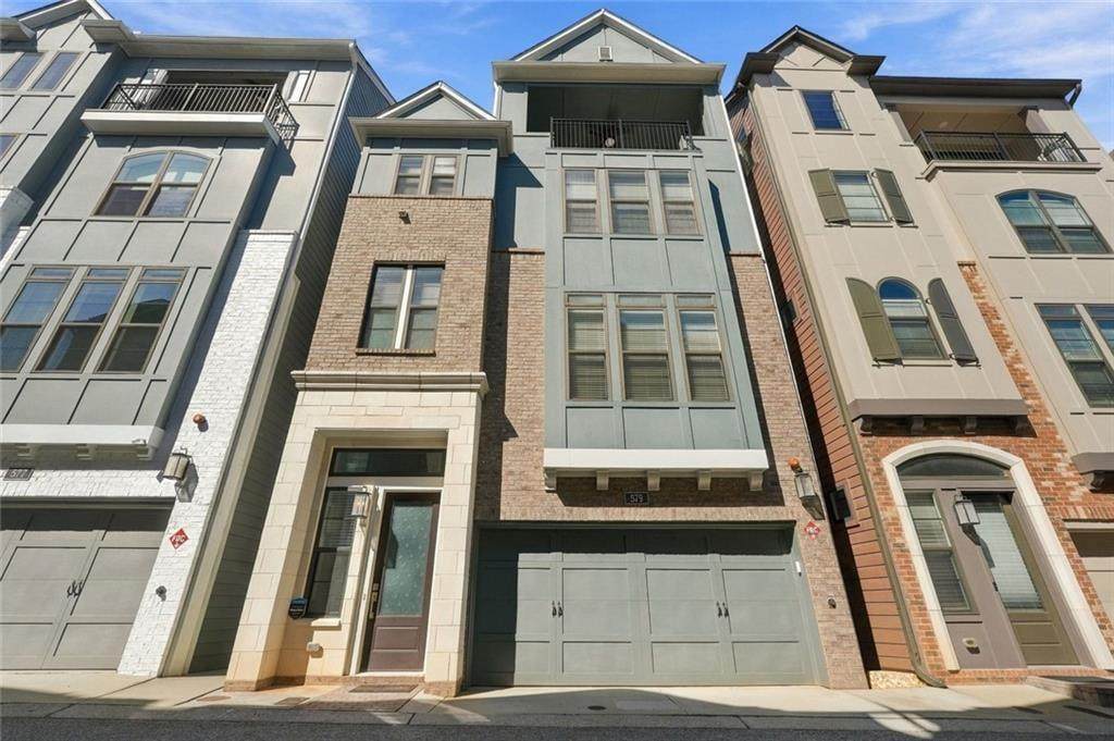 579 Broadview Place - Photo 1