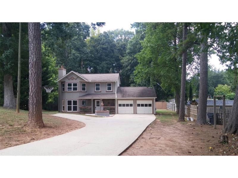 1019 Country Oaks Court, Lawrenceville, GA 30044 (MLS #5718633) :: North Atlanta Home Team