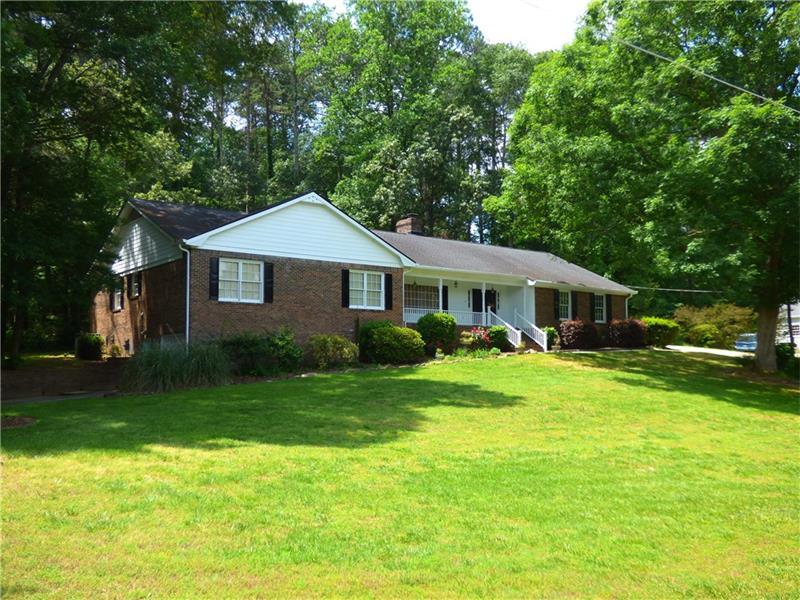 2533 River Knoll Drive SW, Lilburn, GA 30047 (MLS #5805530) :: Carrington Real Estate Services