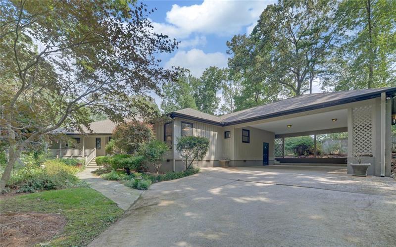 135 Ross Lane - Photo 1
