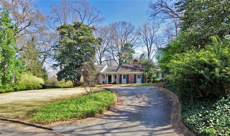 229 Robin Hood Road - Photo 1