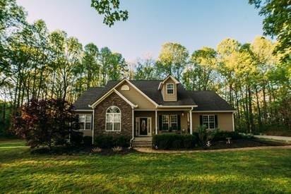 499 Brockton Loop - Photo 1