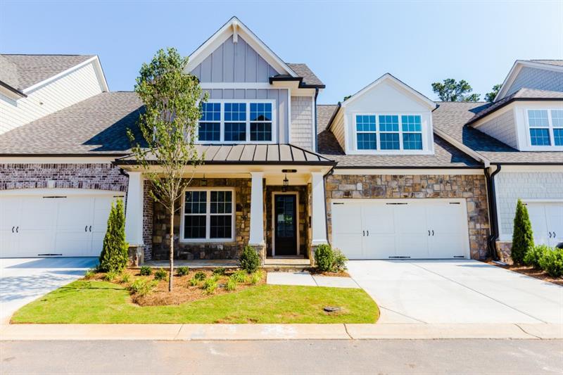 3479 Oakshire Drive - Photo 1