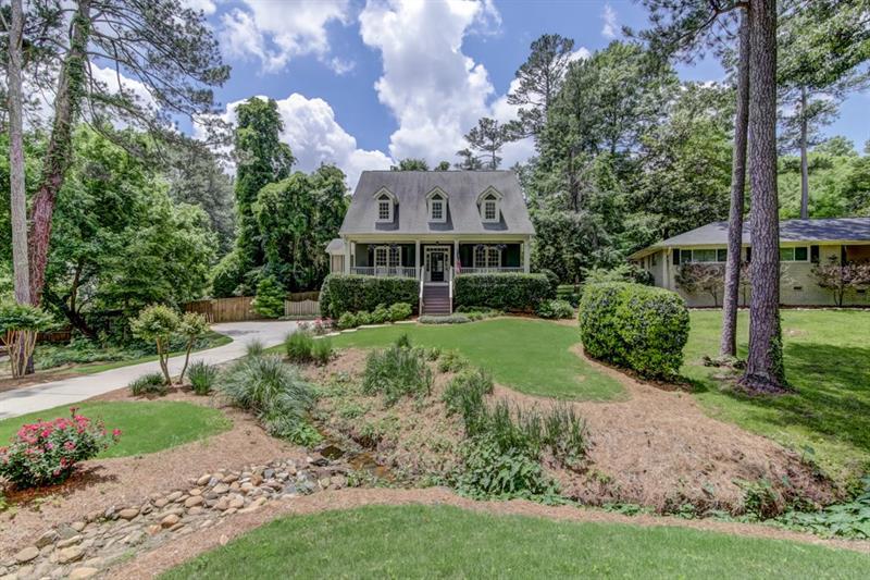 3710 Ashwood Drive - Photo 1