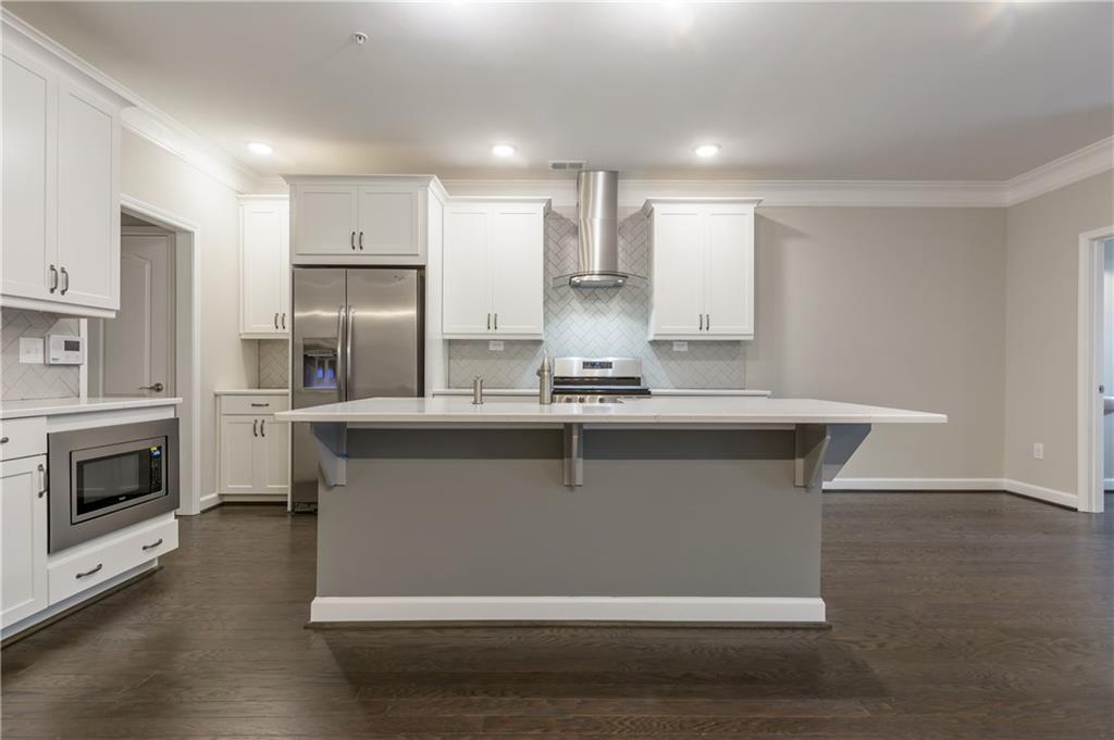 1005 Rohner Way - Photo 1