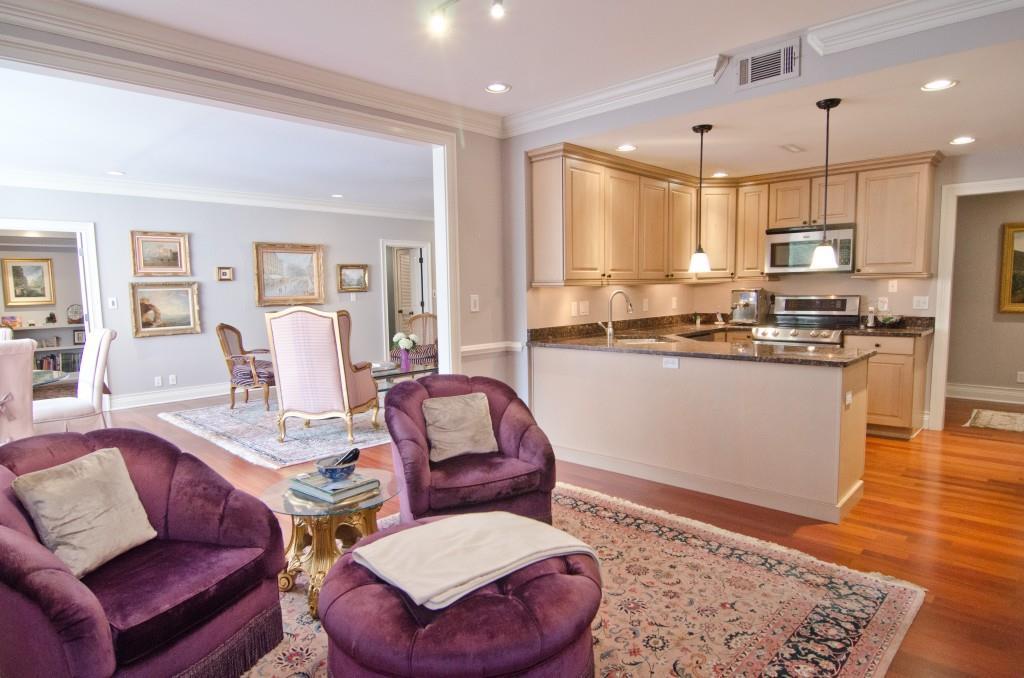 2734 Peachtree Road - Photo 1