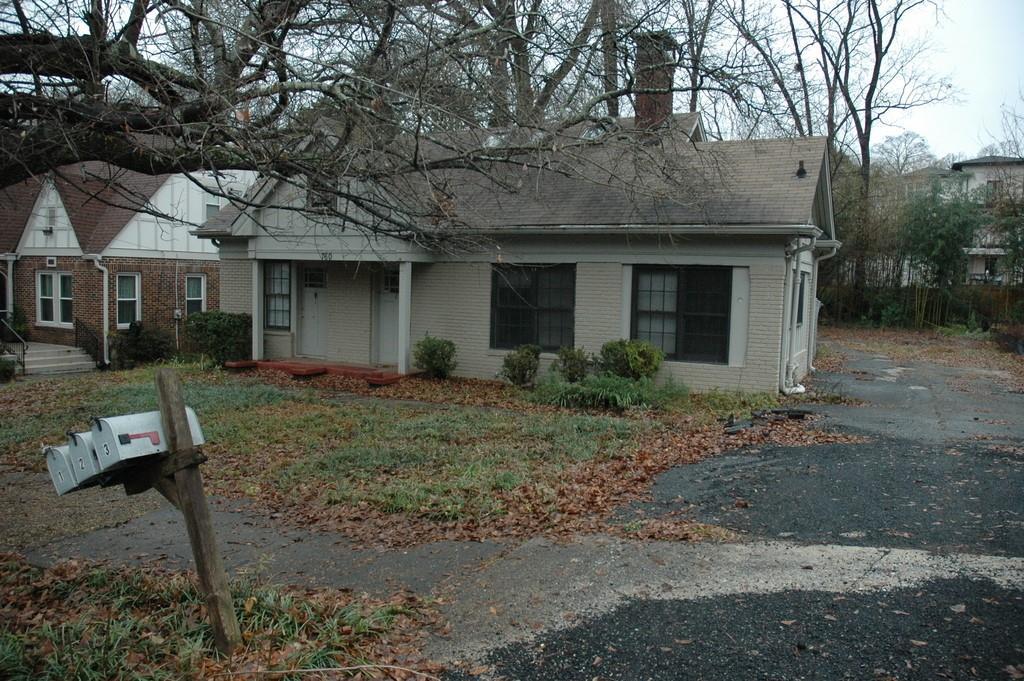 760 Virginia Circle - Photo 1