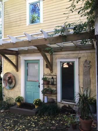 670 Boulevard - Photo 1
