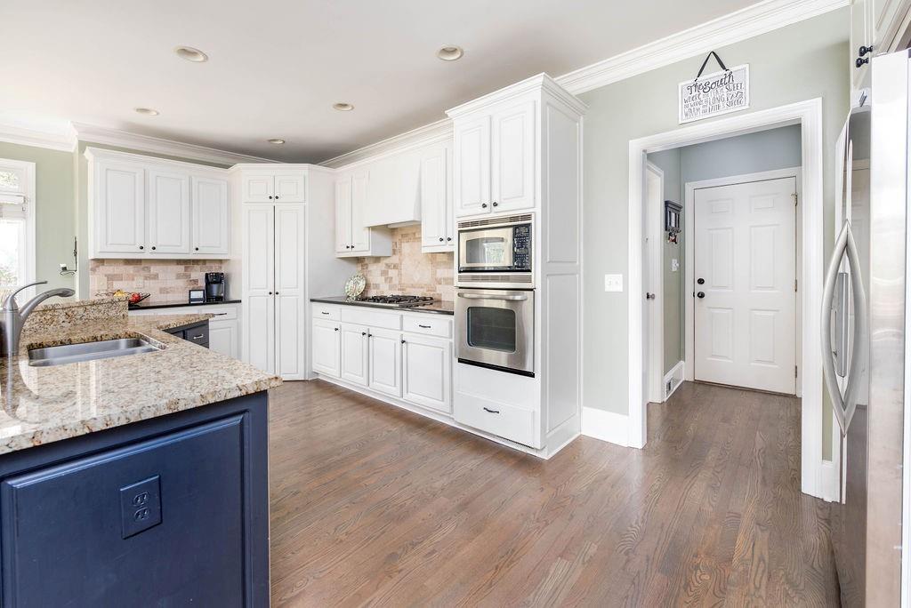 7340 Canter Way - Photo 1