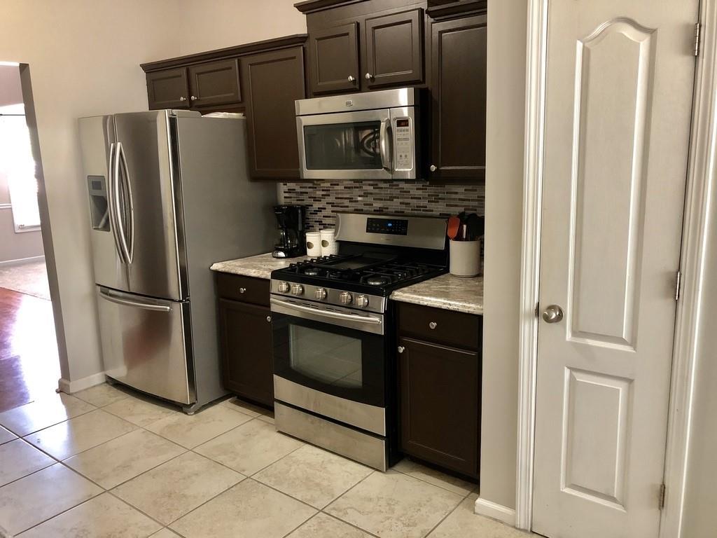 196 Crescent Woode Way - Photo 1