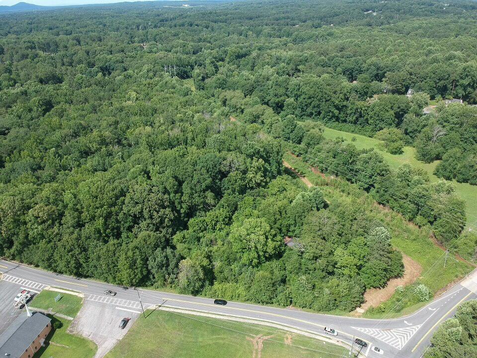 2040 Hurt Road - Photo 1