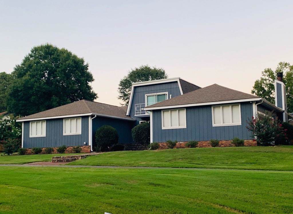 2 Quail Hollow - Photo 1