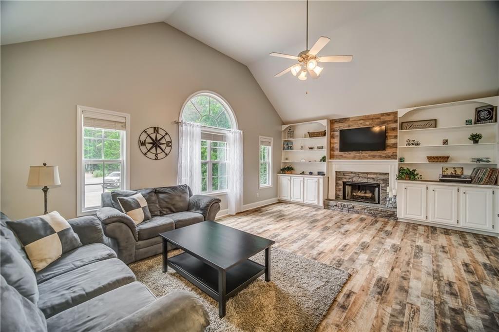 336 Red Fox Drive - Photo 1