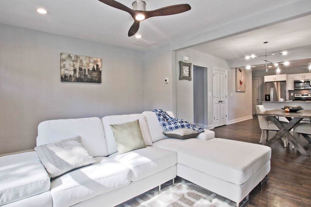 1629 Athens Avenue - Photo 1