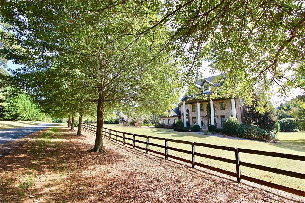 514 Gaddis Road - Photo 1