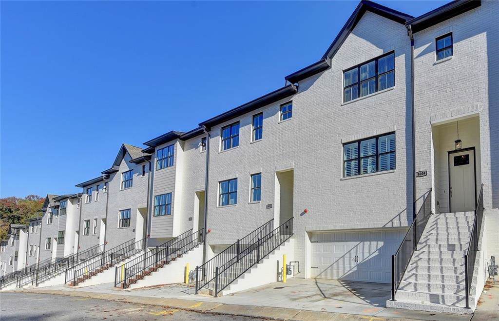 8005 Linfield Way - Photo 1