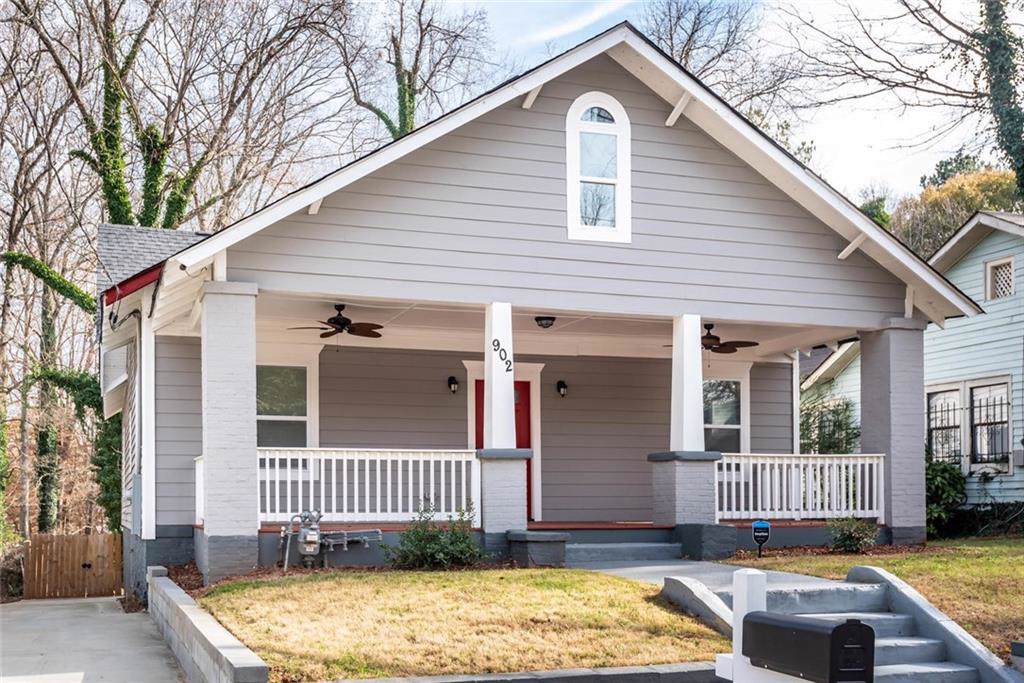 902 Gaston Street - Photo 1
