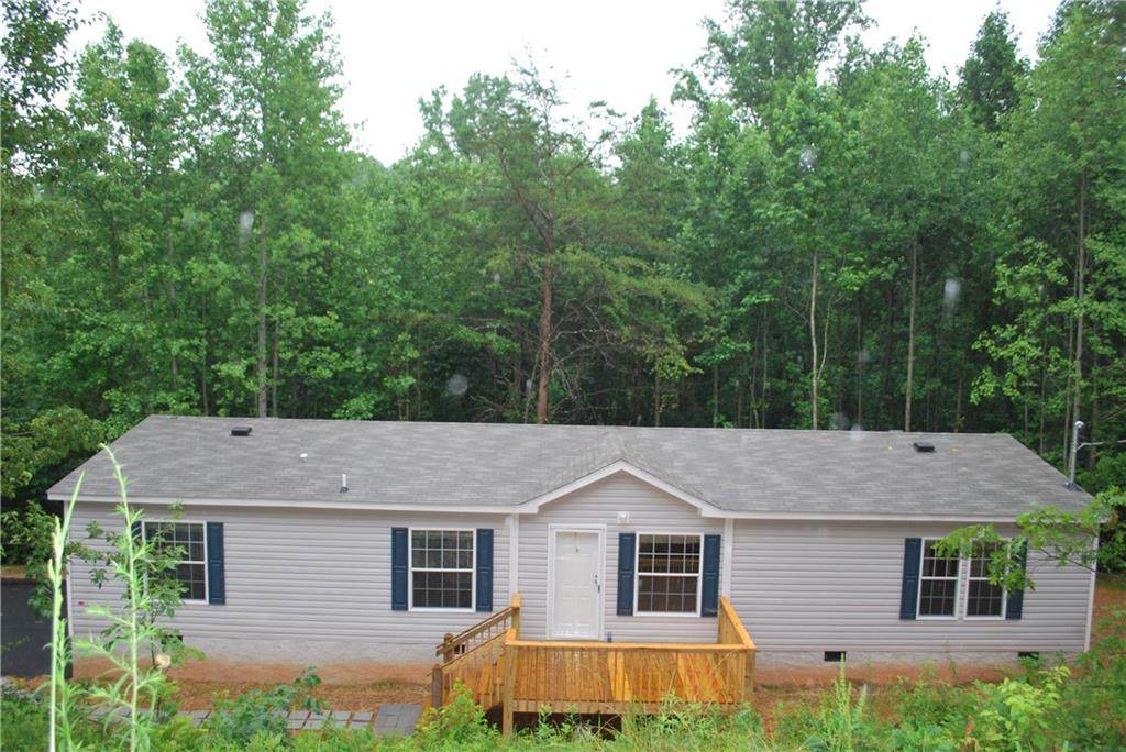 214 Pine Tree Lane - Photo 1