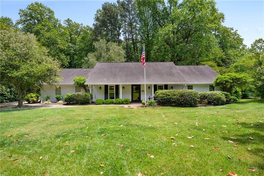 210 Thistlewood Lane - Photo 1 210 Thistlewood Lane - Photo 1